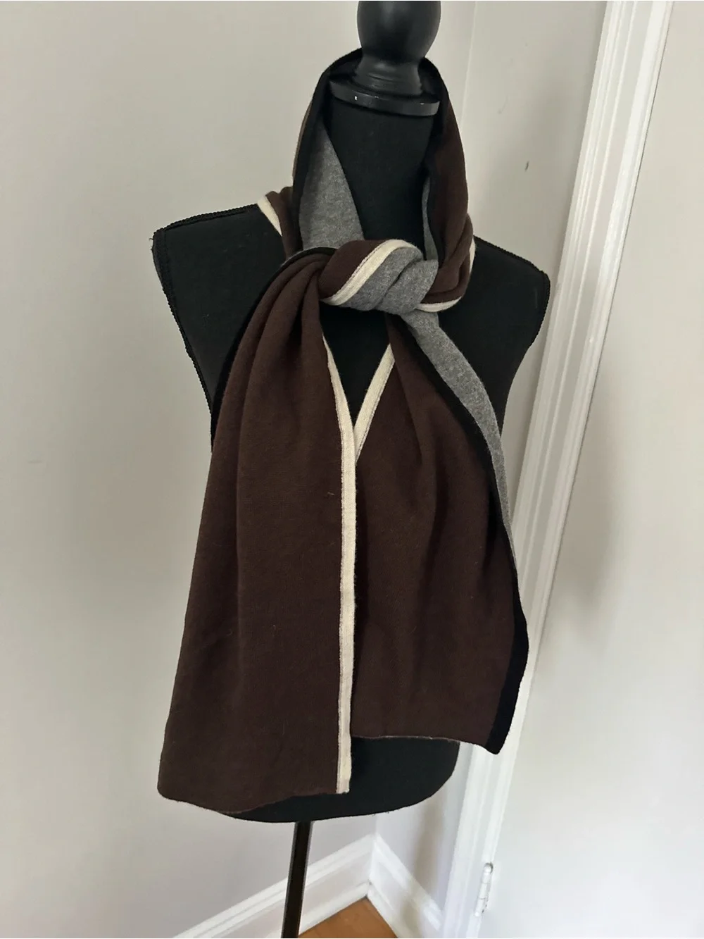 Echo Design Wool/ Cashmere Blend Gray/ Brown Double Sided Mens Winter scarf.